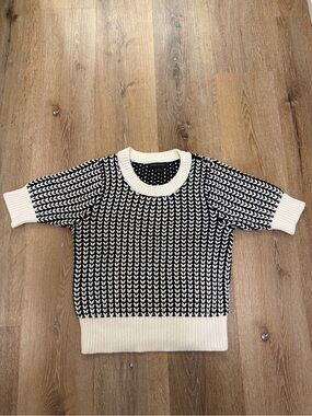 Banana Republic Black & Cream Short-Sleeve Knit Sweater Size S/M Generous Fit